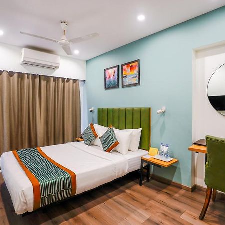Apex Beacon Hotel, Мумбай Екстериор снимка